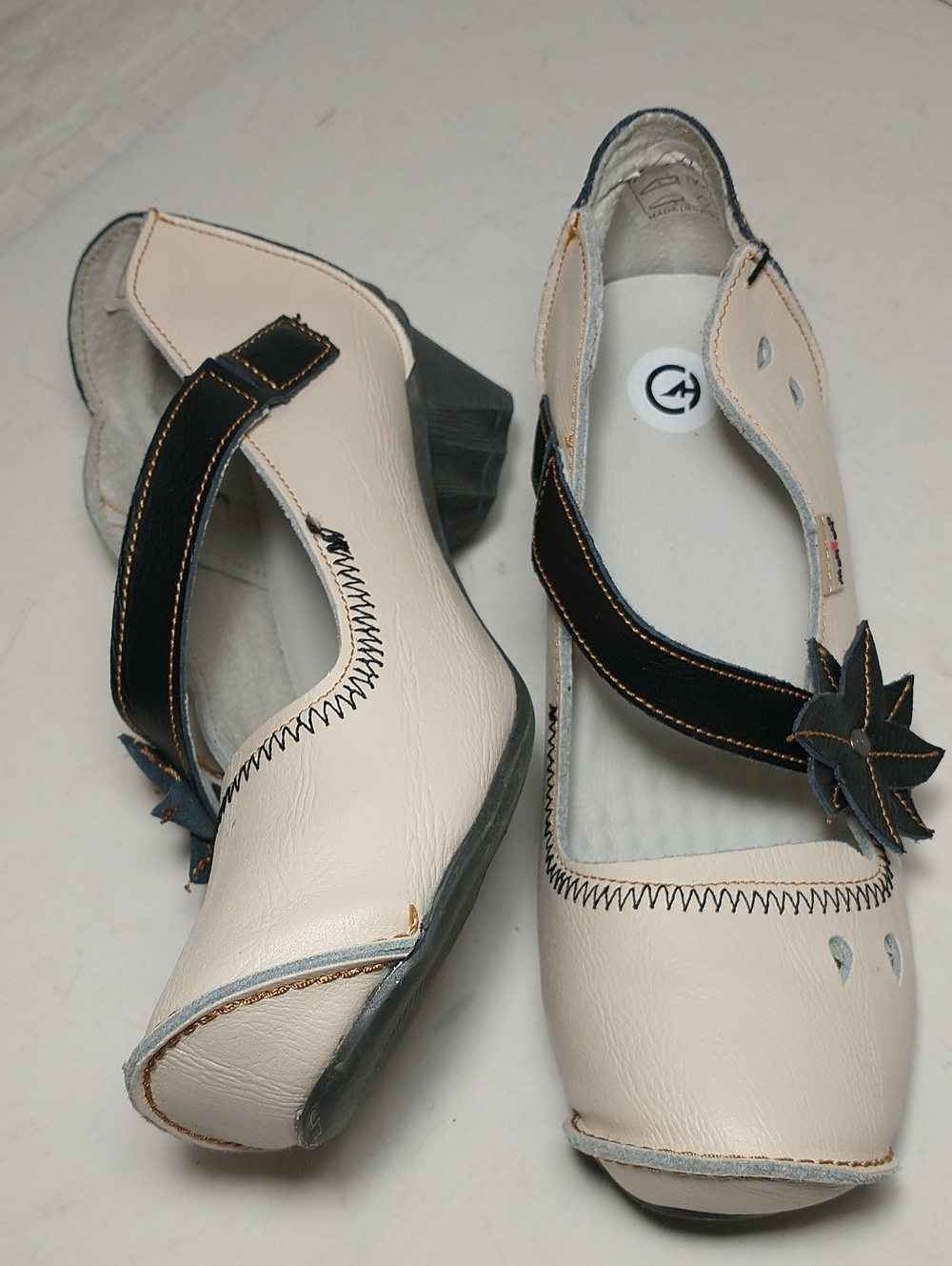TMA EYES Retro Leather Heeled Mary Jane Shoes, Cream / Black, Size 8-8.5